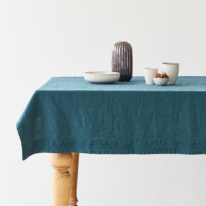 Linen Tales Leinen Tischdecke Deep Water Petrolblau 40x150 140x200 140x250 nordery