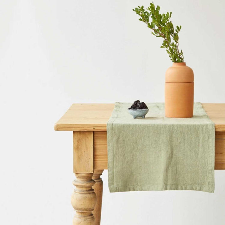 Linen Tales Leinen Tischdecke Sage Green salbeigruen 40x150 140x200 140x250 nordery